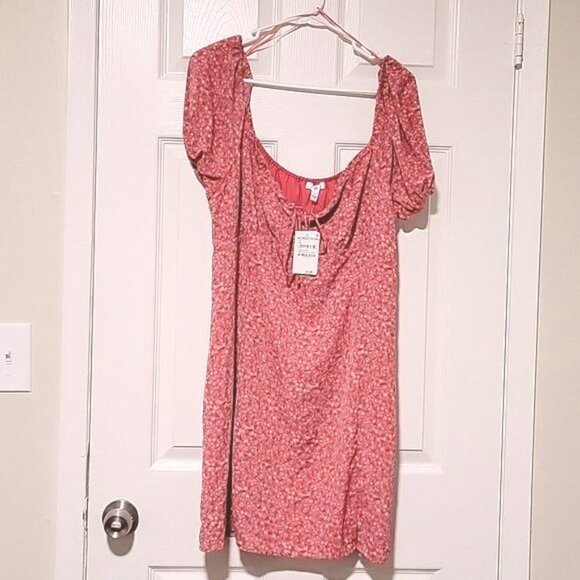 Bp. Pink Multi Floral Dress With Puff Sleeves & Tie Detail 1X‎ - Picture 2 of 5